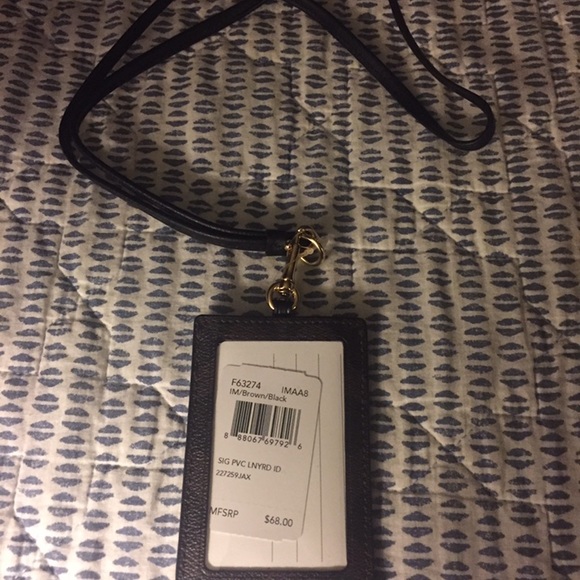 NWT Coach ID holder with lanyard - Picture 4 of 4